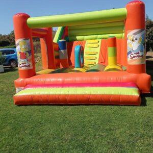 Castillo hinchable Los Simpson