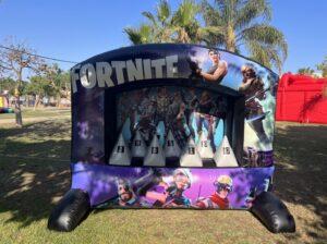 Conos Fornite hinchable competiciones para niñoas
